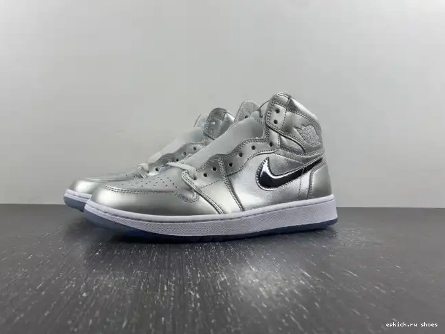 Rep Jordan Giving Air FD6815-001 1 High Golf Gift 0617